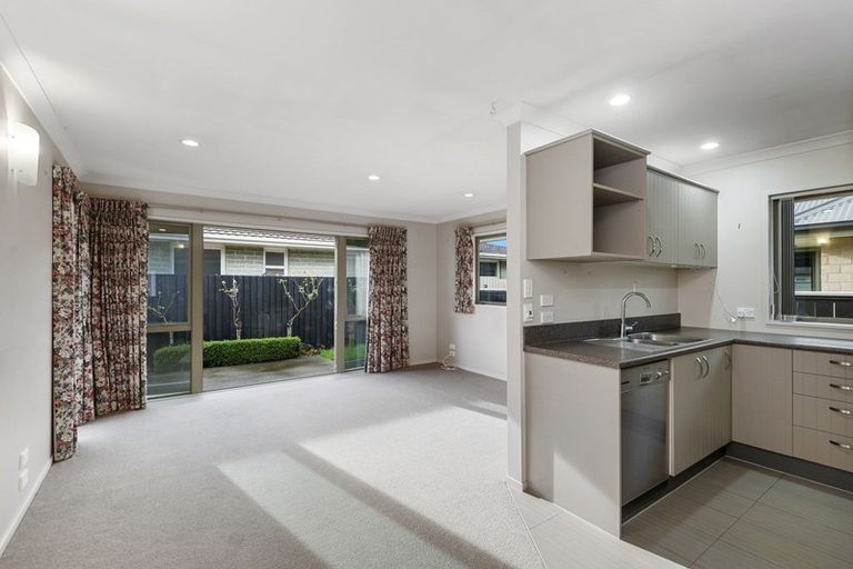 Photo of property in 2/9 Sails Street, Papanui, Christchurch, 8053