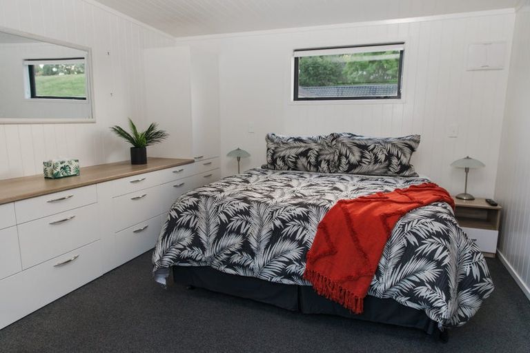 Photo of property in 261 Paparata Road, Bombay, 2675