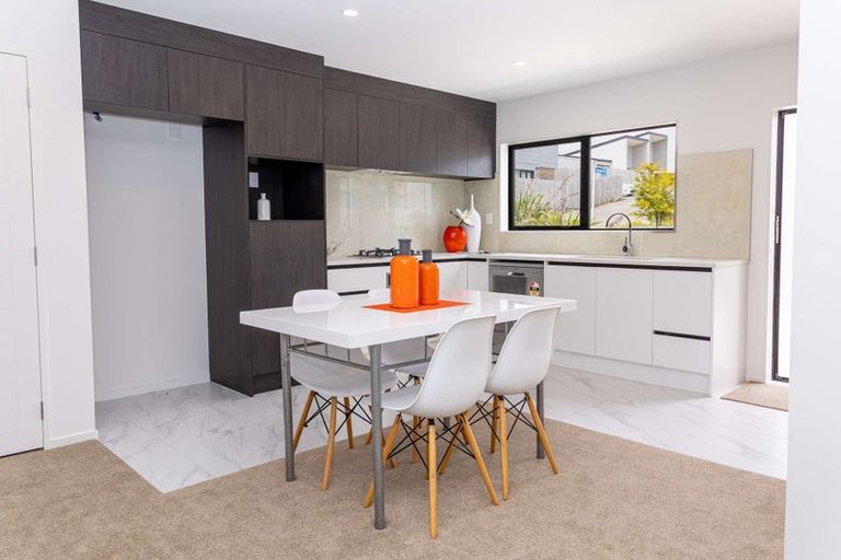 Photo of property in 22a Poruru Close, Papakura, 2110
