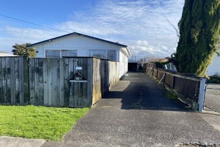 Photo of property in 66 Cargill Street, Papakura, 2110