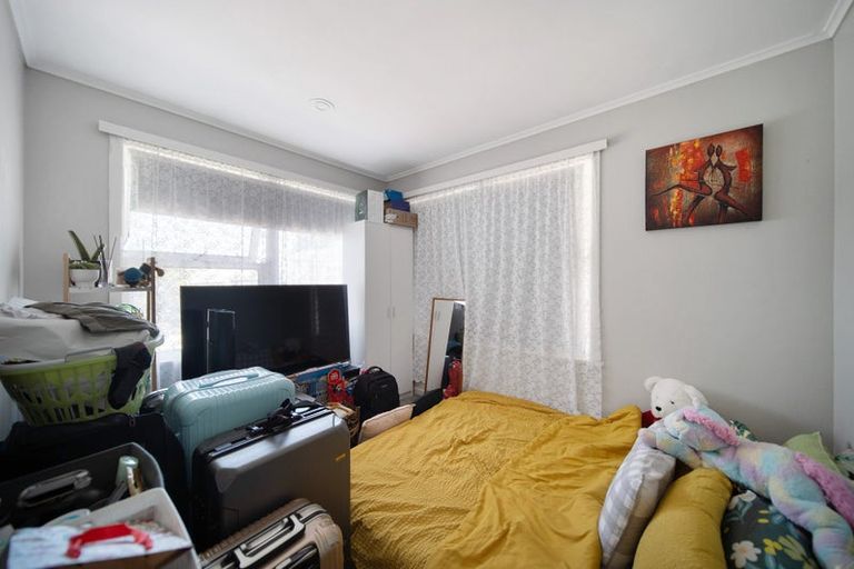 Photo of property in 9 Malcolm Place, Mangere East, Auckland, 2024