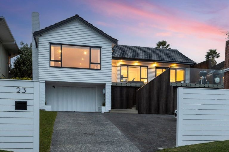 Photo of property in 23 Braemar Road, Rothesay Bay, Auckland, 0630
