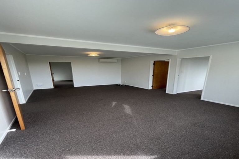 Photo of property in 12f2 Norna Crescent, Kelburn, Wellington, 6012