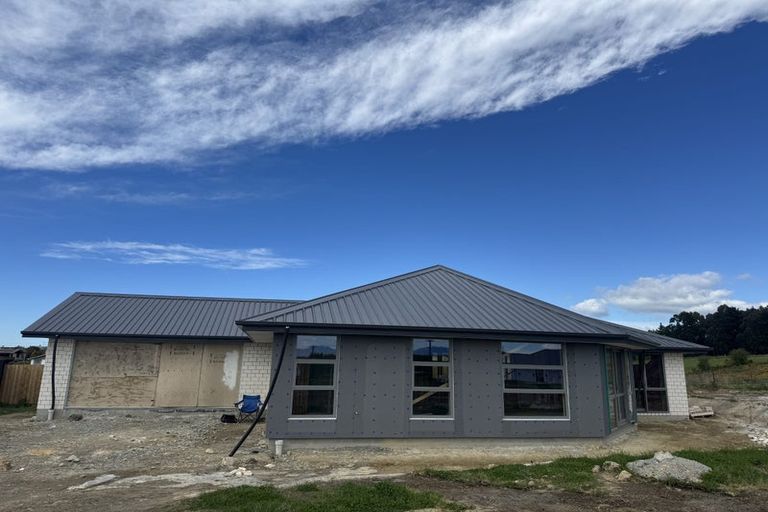 Photo of property in 11 Winston Place, Oceanview, 7910