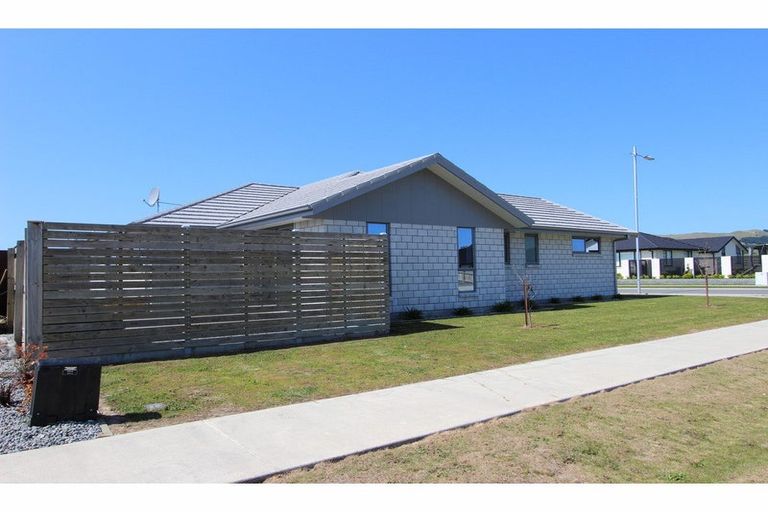 Photo of property in 32 Catalina Crescent, Burleigh, Blenheim, 7201