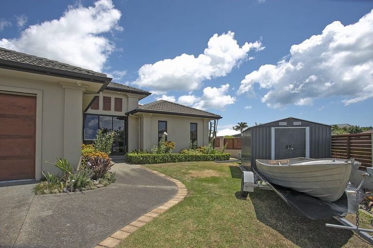 Photo of property in 5 Pompano Key, Papamoa Beach, Papamoa, 3118