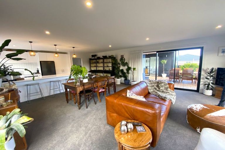 Photo of property in 38 Huntaway Close, Stoke, Nelson, 7011