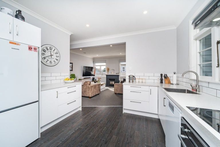 Photo of property in 45 Guy Avenue, Takaro, Palmerston North, 4410