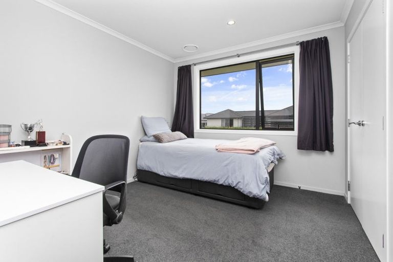 Photo of property in 37 Mike Smith Drive, Cambridge, 3434