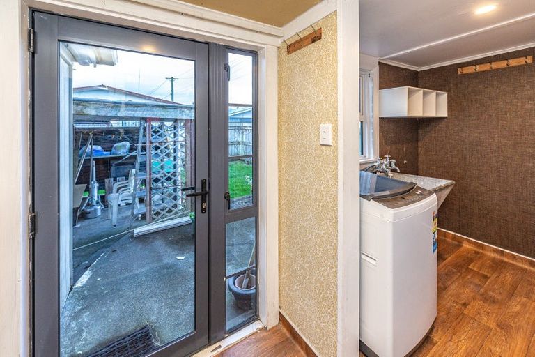 Photo of property in 18 Lewis Avenue, Aramoho, Whanganui, 4500