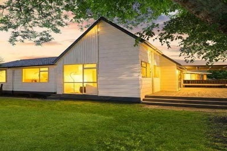 Photo of property in 19 Morrow Avenue, St Andrews, Hamilton, 3200