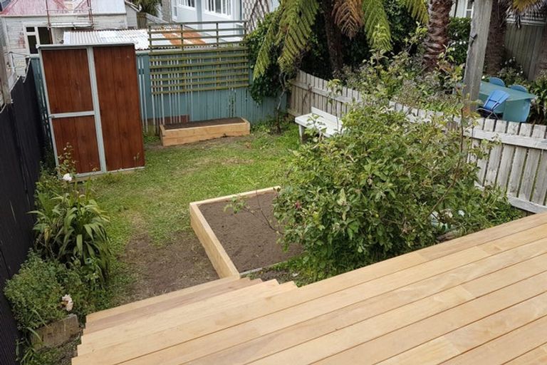 Photo of property in 85 Pirie Street, Mount Victoria, Wellington, 6011