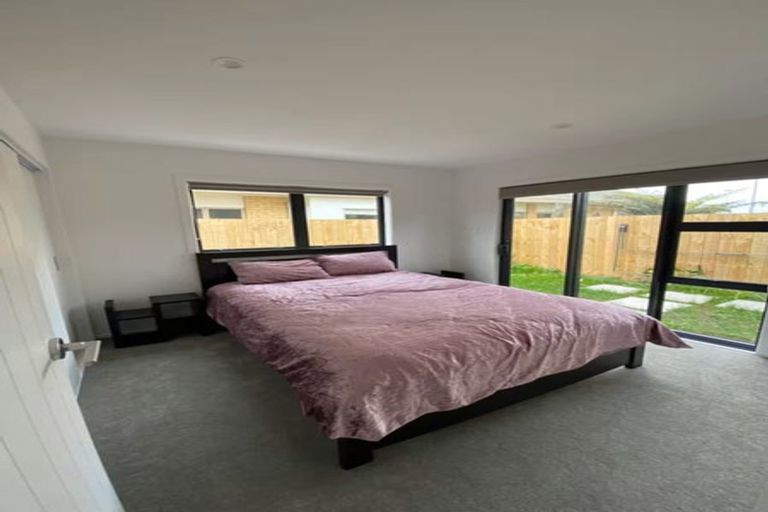 Photo of property in 216a Bucklands Road, Bucklands Beach, Auckland, 2012