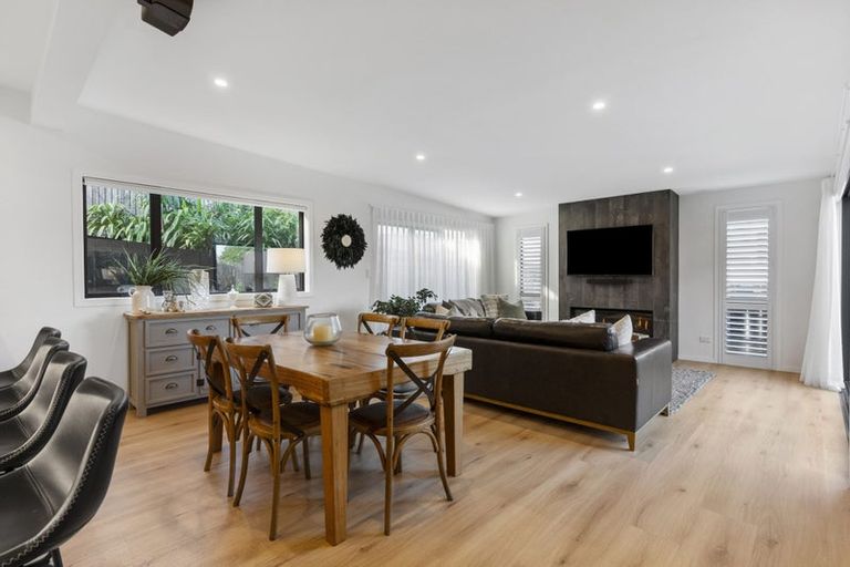 Photo of property in 39a Hyde Road, Rothesay Bay, Auckland, 0630