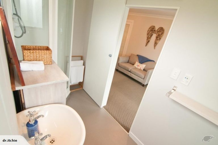 Photo of property in 261 Revell Street, Hokitika, 7810