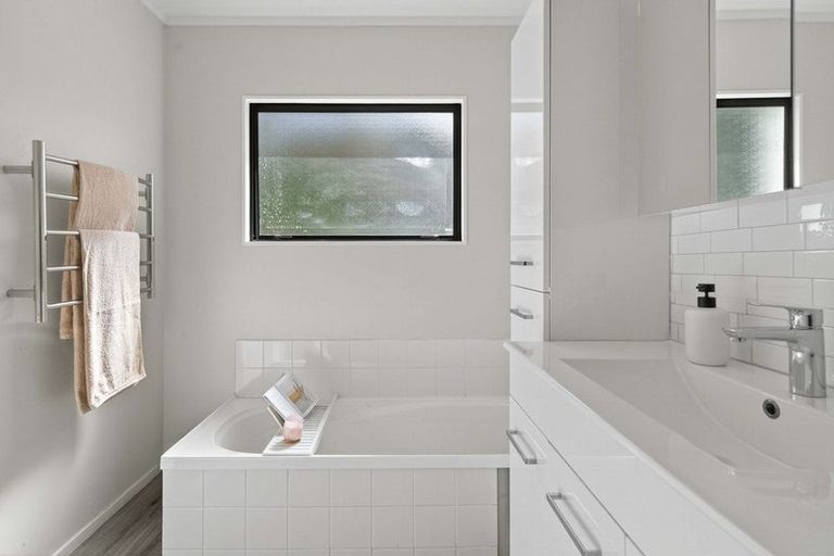 Photo of property in 19 Mamaku Rise, Welcome Bay, Tauranga, 3112