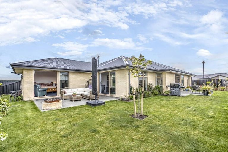 Photo of property in 23 Ranginui Drive, Kaiapoi, 7630