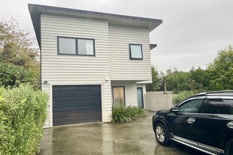 Photo of property in 19 Wantwood Grove, Churton Park, Wellington, 6037