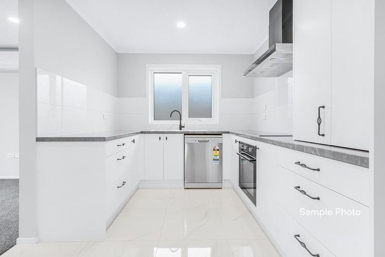 Photo of property in 2/6 Dominion Road, Nawton, Hamilton, 3200