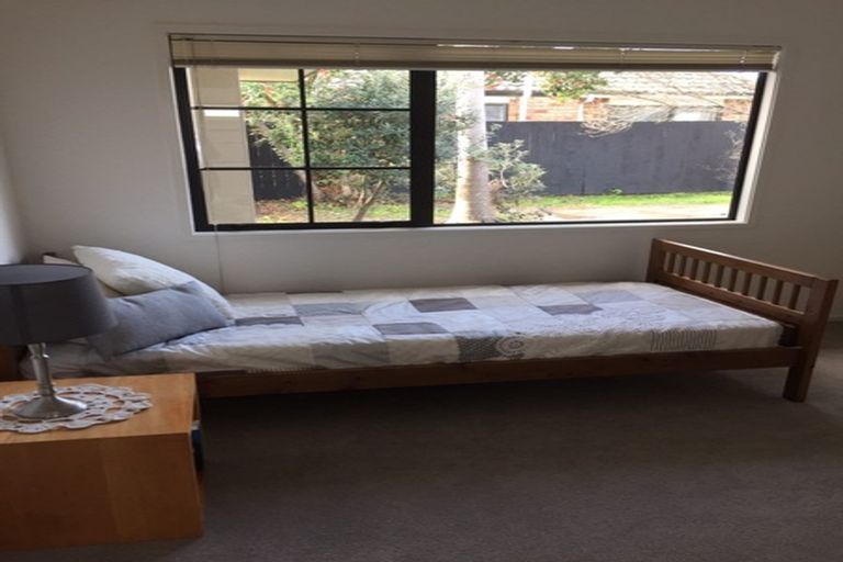 Photo of property in 27 Opawa Crescent, Favona, Auckland, 2024