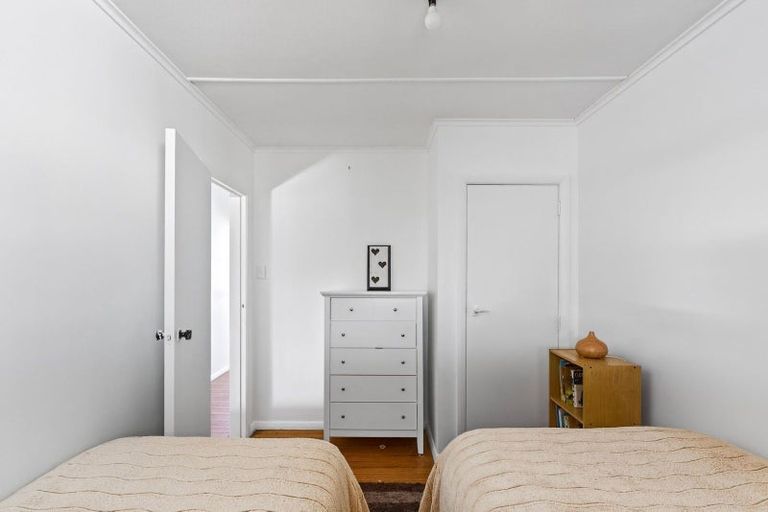 Photo of property in 5 Kara Street, Outer Kaiti, Gisborne, 4010