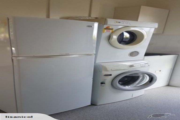 Photo of property in 2/14 Coronation Street, Belmont, Auckland, 0622