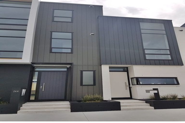 Photo of property in 244 Hobsonville Point Road, Hobsonville, Auckland, 0616