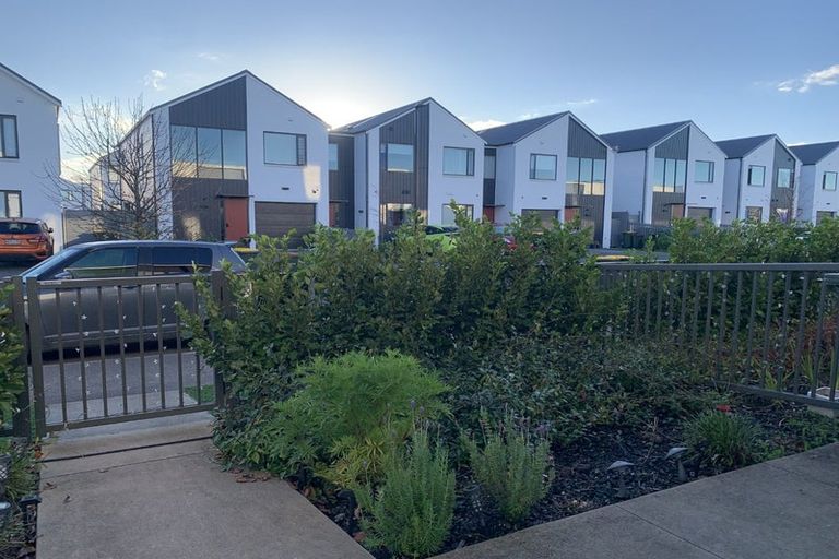 Photo of property in 27 Boyes Avenue, Whenuapai, Auckland, 0618