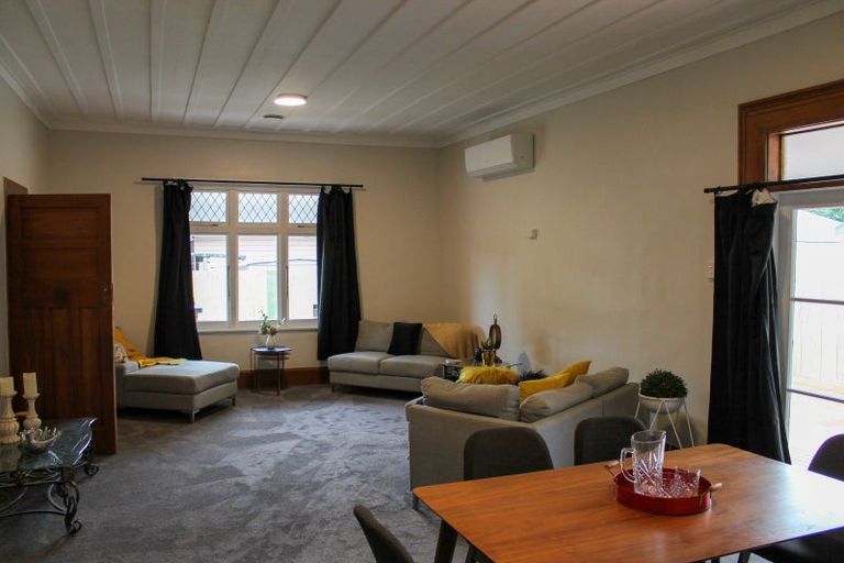 Photo of property in 972 Tremaine Avenue, Roslyn, Palmerston North, 4414