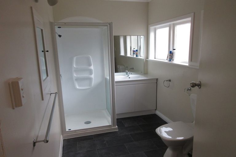 Photo of property in 38b Hinau Street, Woburn, Lower Hutt, 5011