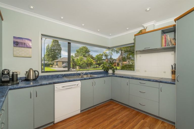 Photo of property in 12 Cobham Lane, Whitianga, 3510
