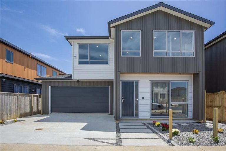 Photo of property in 4 Toanui Road, Hobsonville, Auckland, 0616