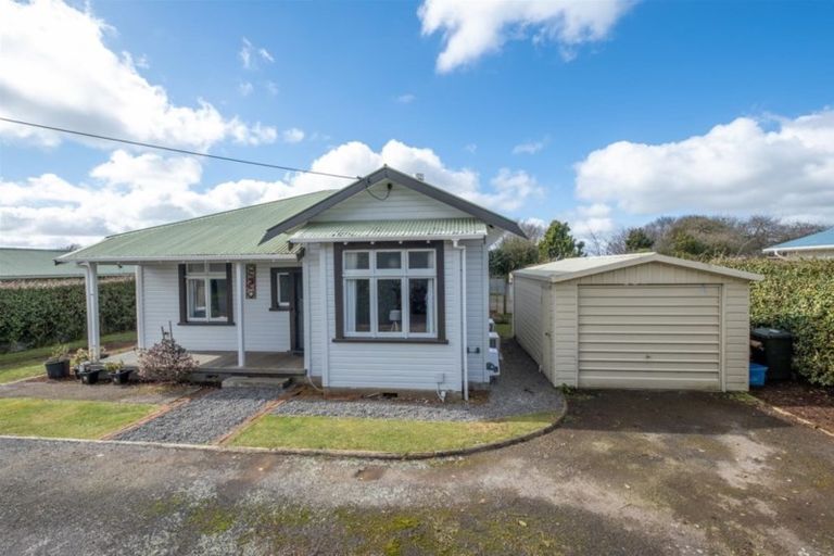 Photo of property in 128 Miranda Street, Stratford, 4332