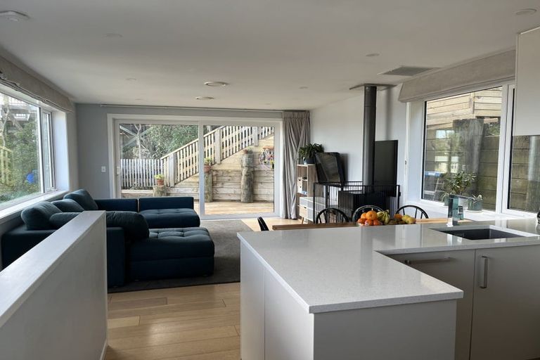 Photo of property in 154 Severn Street, Island Bay, Wellington, 6023