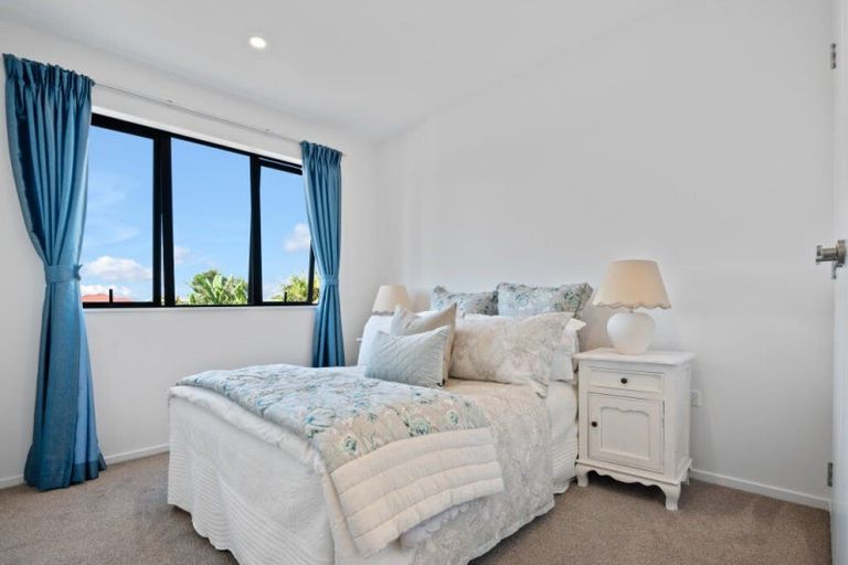 Photo of property in 10 Aumarire Lane, Favona, Auckland, 2024