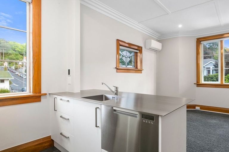 Photo of property in 53 Manor Place, Dunedin Central, Dunedin, 9016