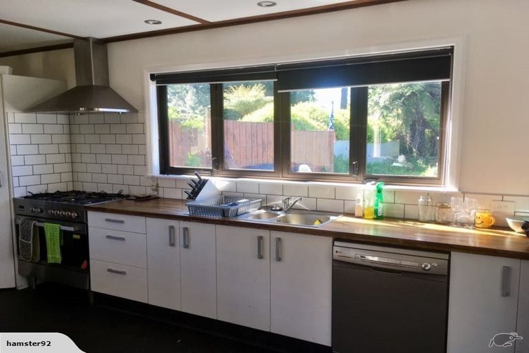 Photo of property in 12 Olivia Street, Stratford, 4332