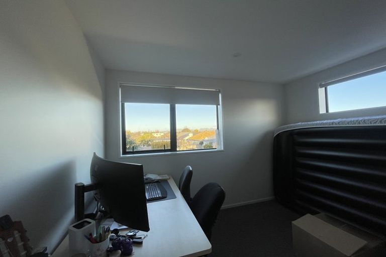 Photo of property in 11 Halliwell Avenue, Papanui, Christchurch, 8052