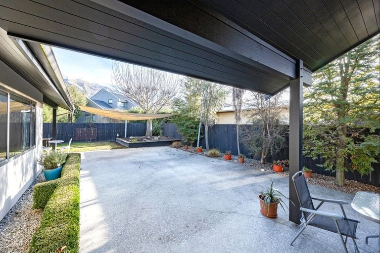 Photo of property in 6 Hyland Street, Wanaka, 9305