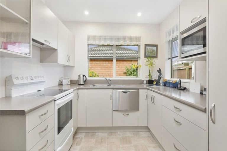 Photo of property in 33b Checketts Avenue, Halswell, Christchurch, 8025