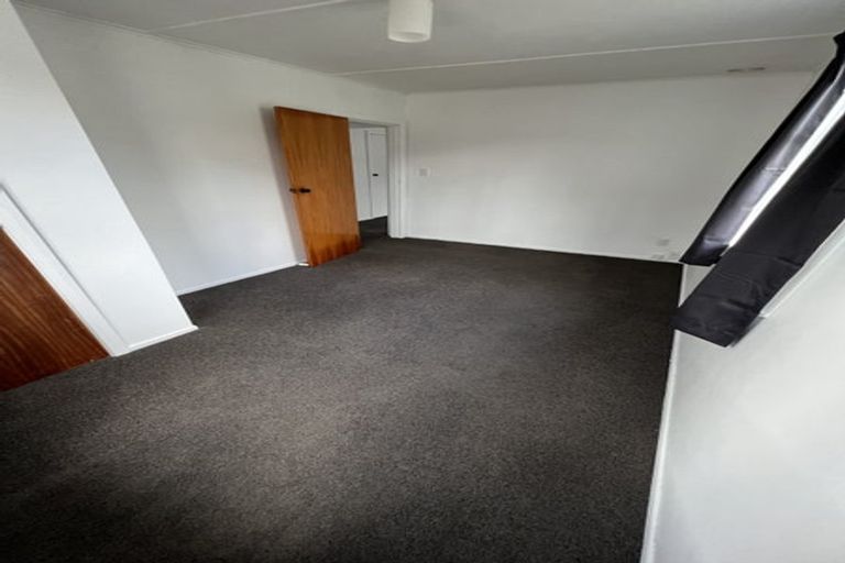 Photo of property in 1319 High Street, Taita, Lower Hutt, 5011