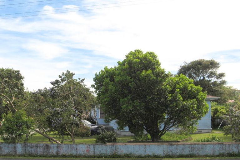 Photo of property in 12 Oman Street, Kaiti, Gisborne, 4010