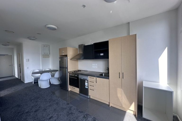 Photo of property in Twin Towers, 1001/17 Putney Way, Manukau, Auckland, 2104