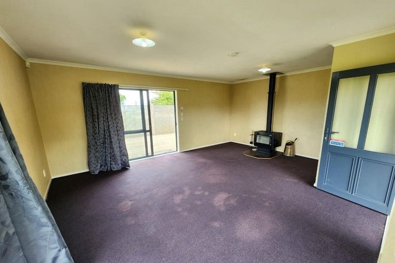 Photo of property in 35 Rata Street, Tokomaru, Palmerston North, 4474