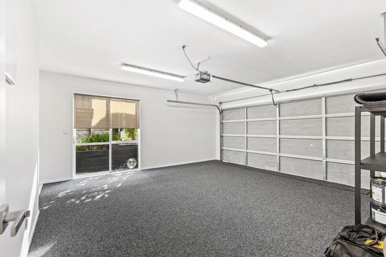 Photo of property in 19b Duncan Avenue, Te Atatu South, Auckland, 0610