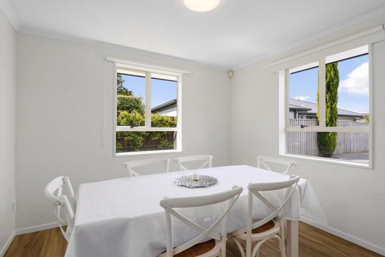 Photo of property in 83a Wilsons Road, Saint Martins, Christchurch, 8022