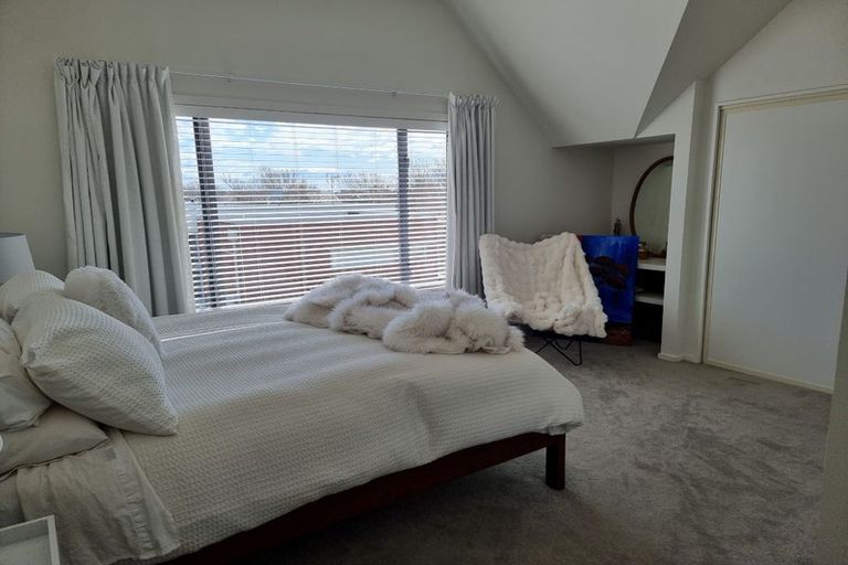 Photo of property in 2/49 Bishop Street, St Albans, Christchurch, 8014