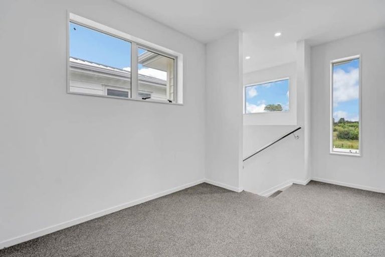 Photo of property in 14 Ritchie Crescent, Takanini, 2112