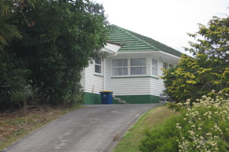 Photo of property in 2/53 Ramillies Place, Glenfield, Auckland, 0629