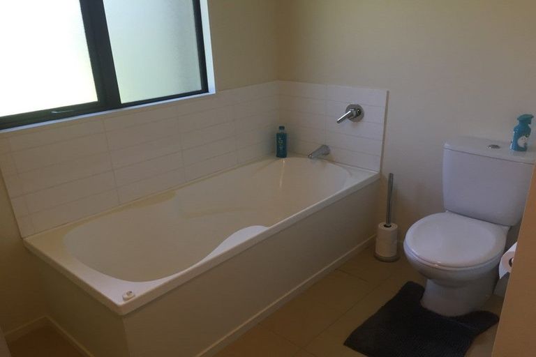 Photo of property in 48 Erskine Street, Lake Hayes, Queenstown, 9304